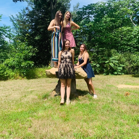 Profile Picture of Bailey Jackson (@baileymarie155) on Poshmark