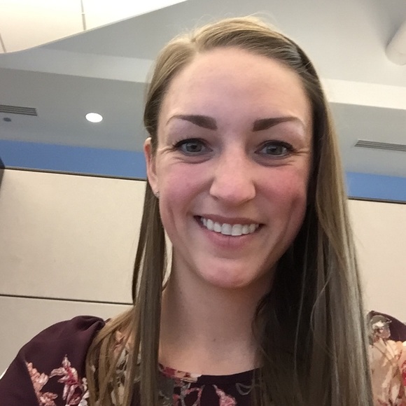 Profile Picture of Amber Mccoy (@am0526) on Poshmark