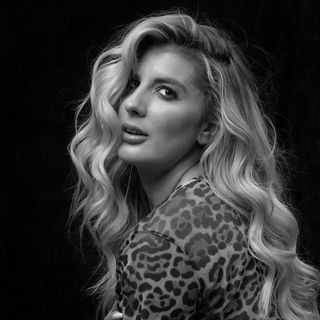 Profile Picture of Lindsay M. Berman (@lindsaymberman) on Instagram