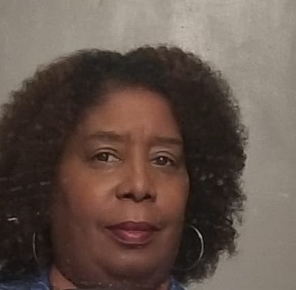 Profile Picture of Deberal walker Patterson (@dpatterson0902) on Poshmark