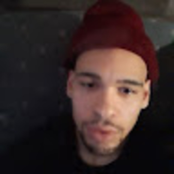 Profile Picture of Calvin Larkins (@calvin_larkins) on Poshmark