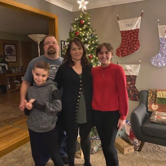 Profile Picture of Leanne Gallinger (@leasawch) on Poshmark