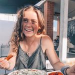 Profile Picture of L U C Y • H E R B E R T (@lucyherbert_) on Instagram