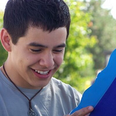 Profile Picture of Rach_4_David (@NzoussiDavid) on Twitter