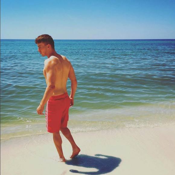 Profile Picture of Kevin Smith (@smkevin) on Poshmark