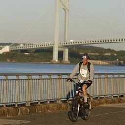 Profile Picture of Larry Hirsch (@LarryHirsch18) on Twitter