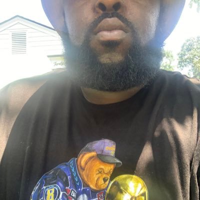 Profile Picture of Will Scott-Heroin (@Mann3000) on Twitter