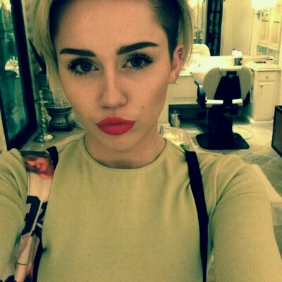 Profile Picture of Miley Adore You! *_* (@AmyIsSmiler) on Twitter