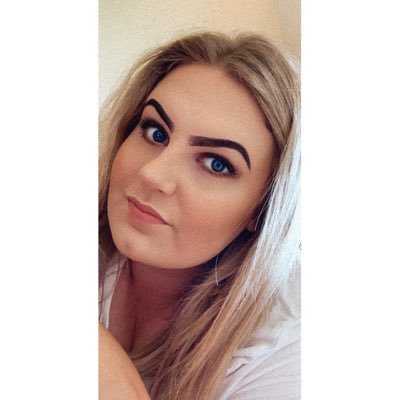 Profile Picture of Em (@EmmaJaneAshton) on Twitter