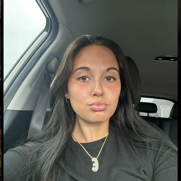 Profile Picture of ErinBerger21 (@@erinberger21) on Tiktok