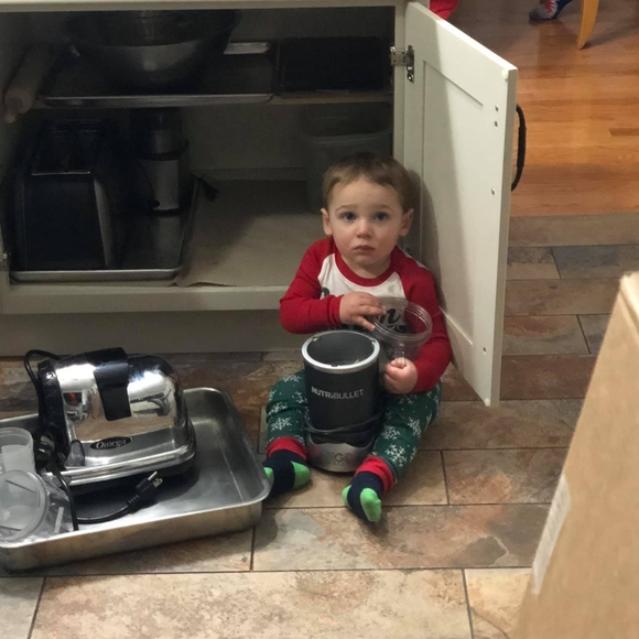 Profile Picture of Georgene Avgeris (@gavgeris) on Poshmark