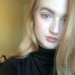 Profile Picture of Chloe Thierstein (@drawerings) on Instagram
