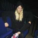 Profile Picture of courtney ecklund (@courtecklund) on Instagram