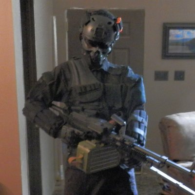 Profile Picture of Warr Colt (@ChrisNash1994) on Twitter