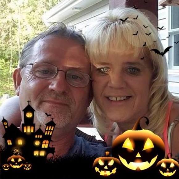 Profile Picture of Lisa Raikowski (@lisaraikowski) on Poshmark