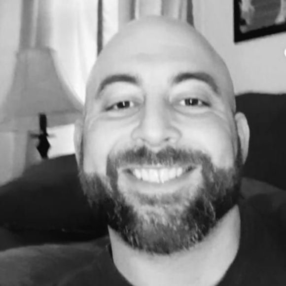 Profile Picture of Justin Vallone (@justinvallone) on Poshmark