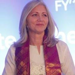 Profile Picture of Susan Grayson Stone (@Grayson_Stone) on Twitter