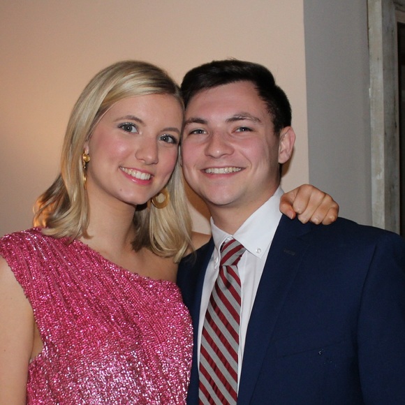 Profile Picture of Adam Weil (@adamweil) on Poshmark