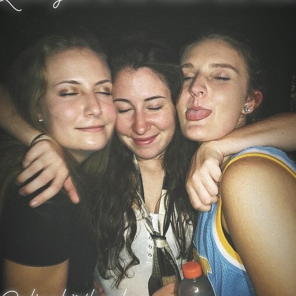 Profile Picture of Rachel Wheatly (@rachelwheatly) on Poshmark