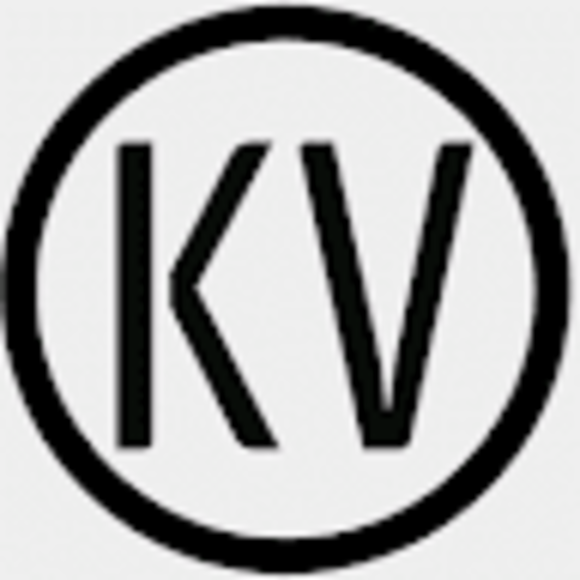 Profile Picture of Katie Vietro (@kt_viet) on Poshmark