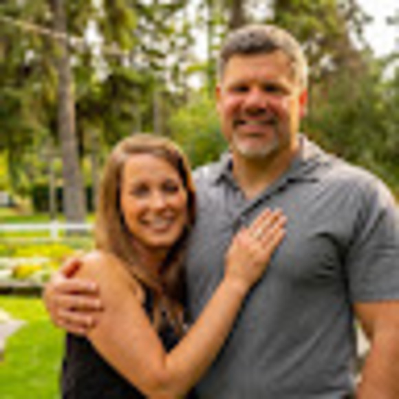 Profile Picture of Dawn Tinkham (@dawntinkham) on Poshmark