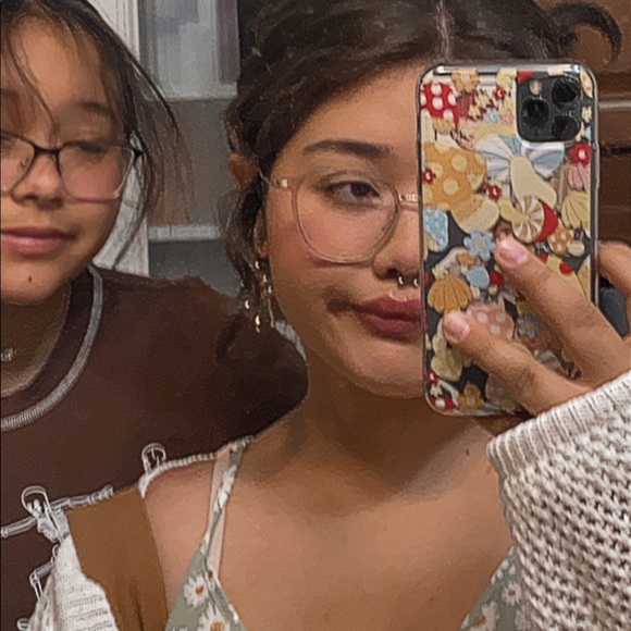 Profile Picture of Ariel Ortiz (@leirazitro) on Poshmark