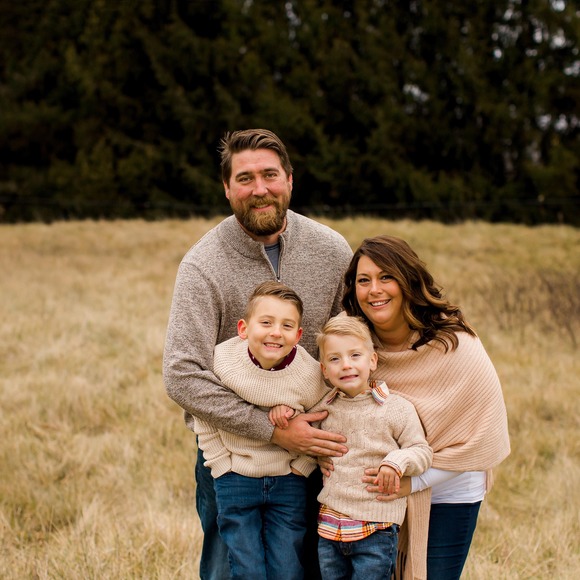 Profile Picture of Angela Mutzfeld (@colear02) on Poshmark