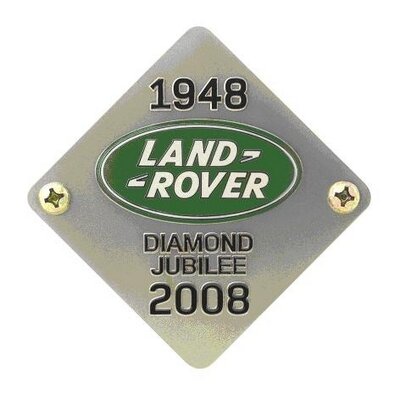 Profile Picture of Iris Horvath (@NipperRed90) on Twitter