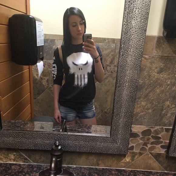 Profile Picture of Kerry Hadrava (@khadrava7) on Poshmark