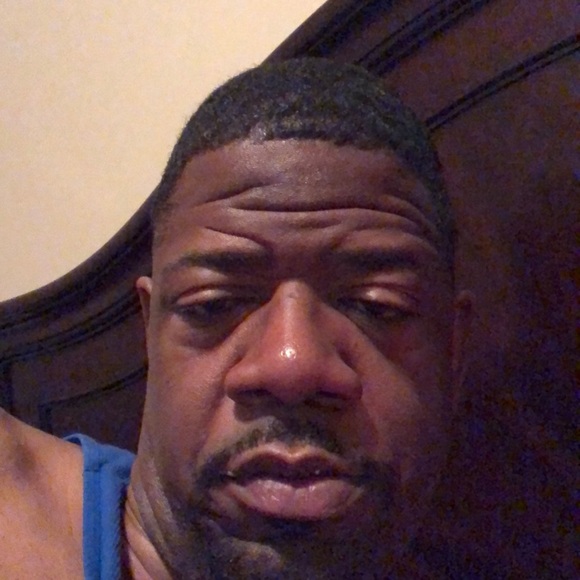 Profile Picture of Kenneth Carter (@eight33) on Poshmark