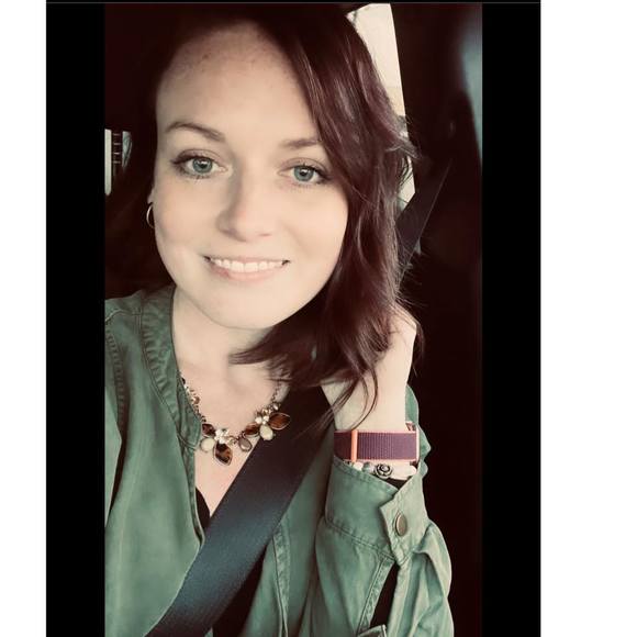 Profile Picture of Audra Cannon (@audracannon89) on Poshmark