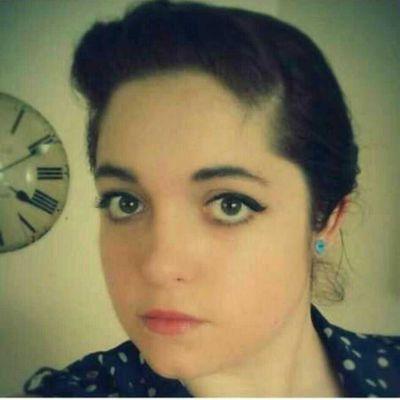 Profile Picture of Amy Raye (@girlyallsparks) on Twitter