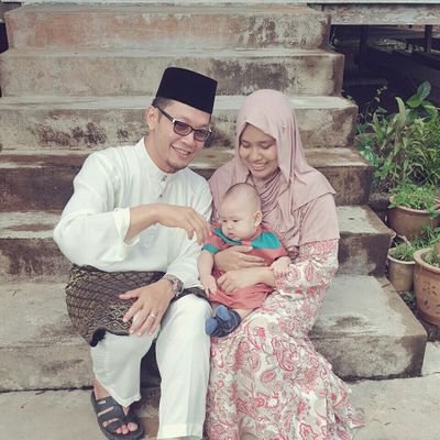 Profile Picture of Zuliatina Abdullah (@zulia_Hanna) on Twitter