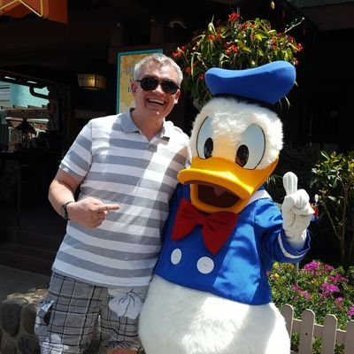 Profile Picture of Chris Nichol (@workssmoggycat) on Twitter