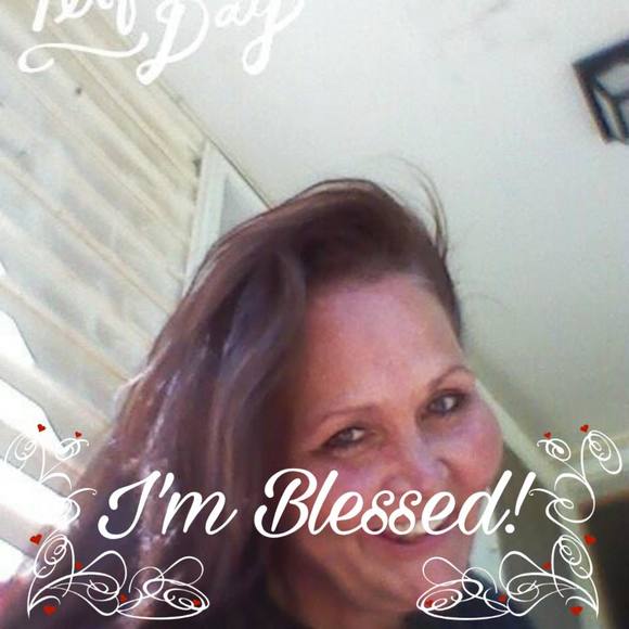 Profile Picture of Kim Newcomer (@nananewcomer) on Poshmark