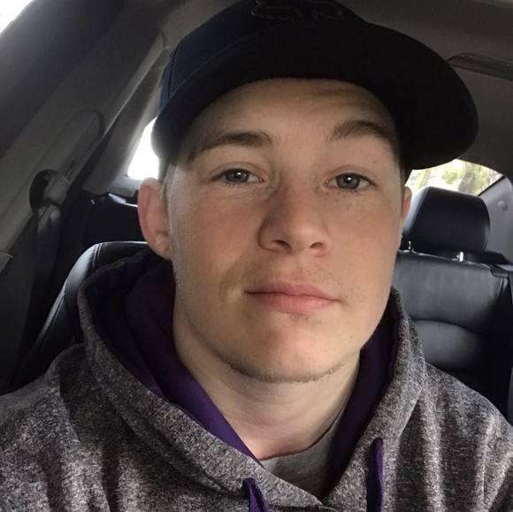 Profile Picture of Bryson Gathings (@bgathings15) on Poshmark