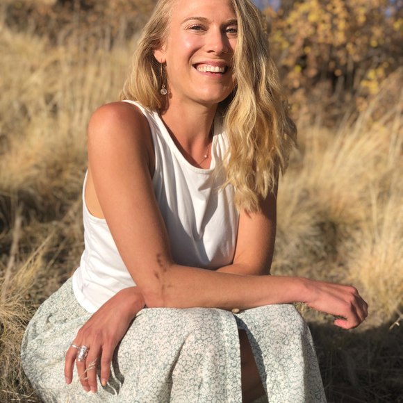 Profile Picture of Nina Petruzzo (@njpetruzzo) on Poshmark