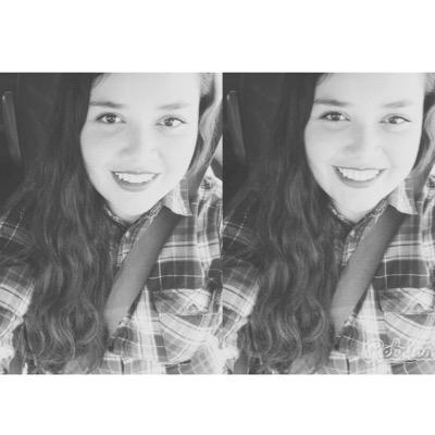 Profile Picture of Julissa Álvarez (@juliialva) on Twitter