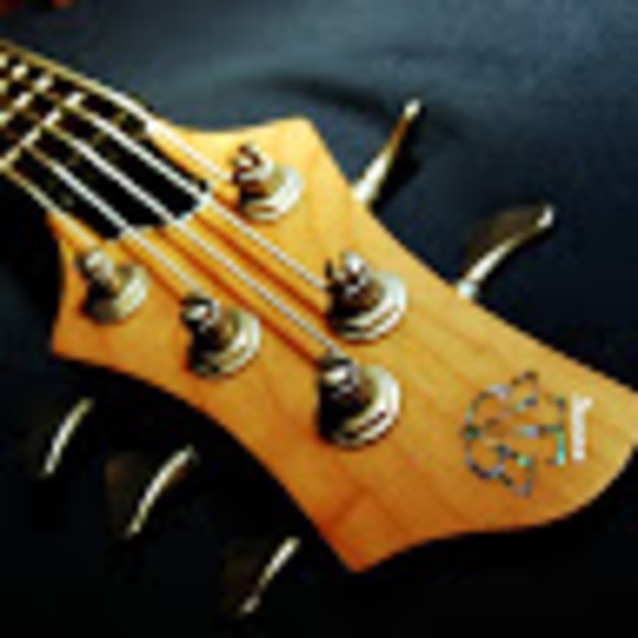 Shane Scallin - Poshmark Profile Picture of Shane Scallin (@shanescallin) on Poshmark