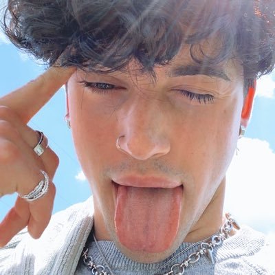 Profile Picture of 𝘨𝘢𝘳𝘳𝘦𝘵𝘵 𝘰𝘷𝘦𝘳𝘣𝘰𝘦 ♡ (@overboegarrett) on Twitter