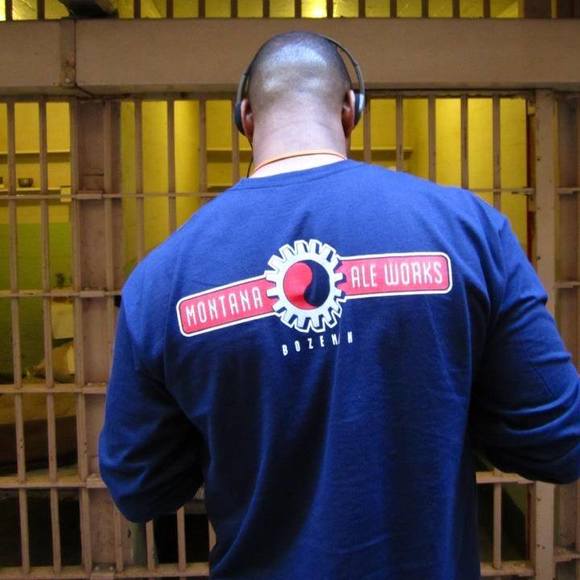 Profile Picture of Julian Burgess (@marvij2916) on Poshmark