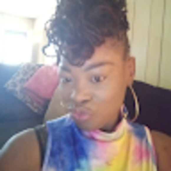 Profile Picture of Jacquee Lewis (@lewisjacquee) on Poshmark