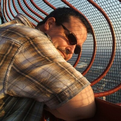 Profile Picture of Robert Colbert (@RobertJColbert) on Twitter
