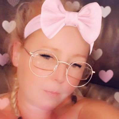 Profile Picture of TakeThatFan4Life (@clare19721) on Twitter