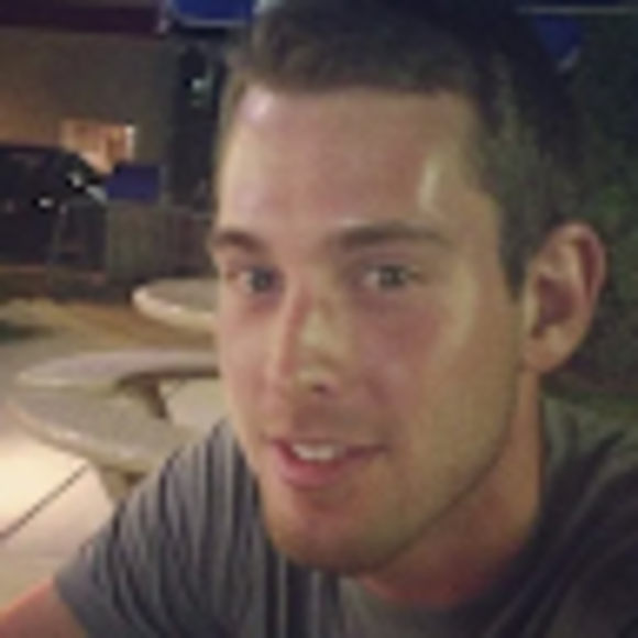 Profile Picture of Nick Vanstone (@nick101990) on Poshmark