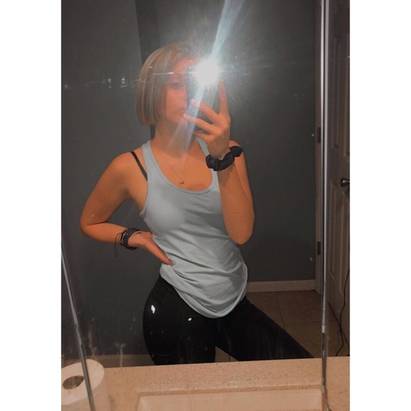 Profile Picture of Alaina Braglin (@alainarene3) on Poshmark