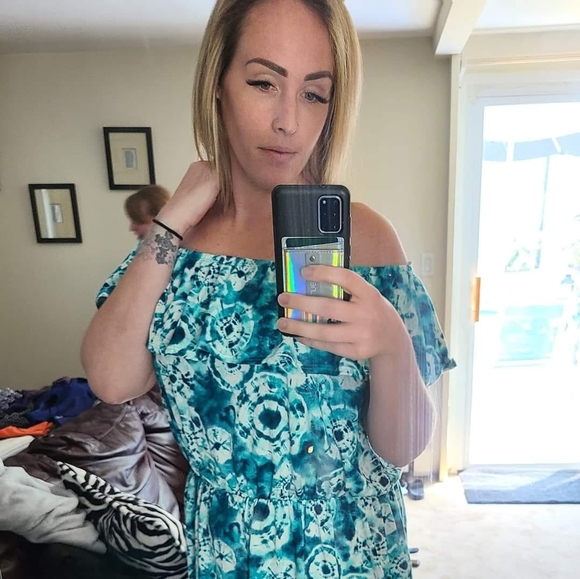 Lisa Callister - Poshmark Profile Picture of Lisa Callister (@lisabearrr) on Poshmark