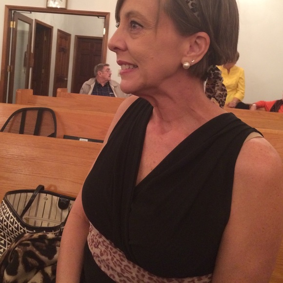 Profile Picture of Robin Rickard (@robinrickard) on Poshmark