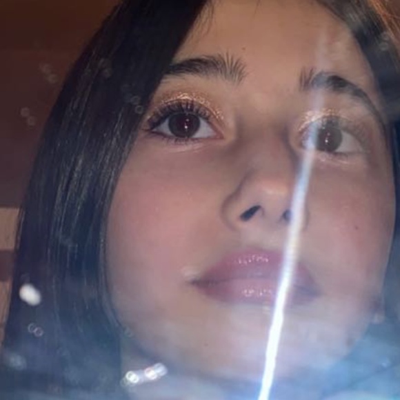 Profile Picture of Mia Orecchio (@miaorecchio890) on Poshmark