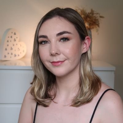 Profile Picture of Louise Armbruster (@LouArmbruster_) on Twitter